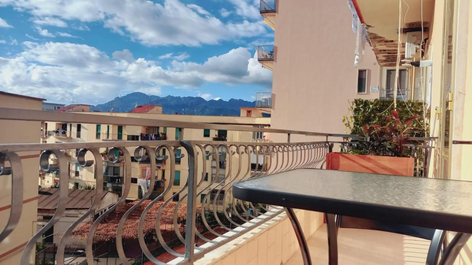 Le Case Di Ale - Holiday Homes Салерно Екстериор снимка